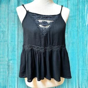 Amuse Society Cropped Tank Top Lace Inset Spaghetti Straps EUC